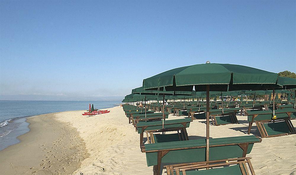 Marina Del Marchese Beach Resort 博特里塞罗 外观 照片